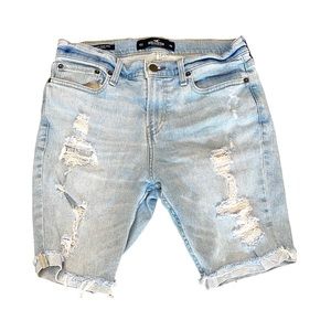 High waist Hollister women’s distressed light denim shorts size 30